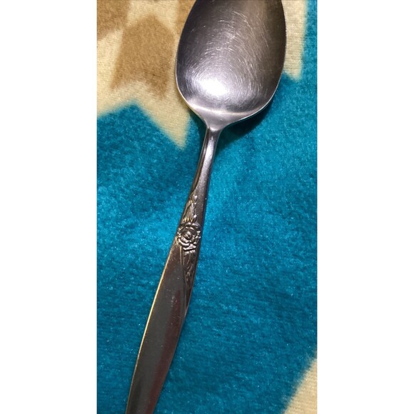 Oneida Ltd Stainless Premier La Rose Serving Spoon Server Wm A. Rogers - Picture 4 of 10